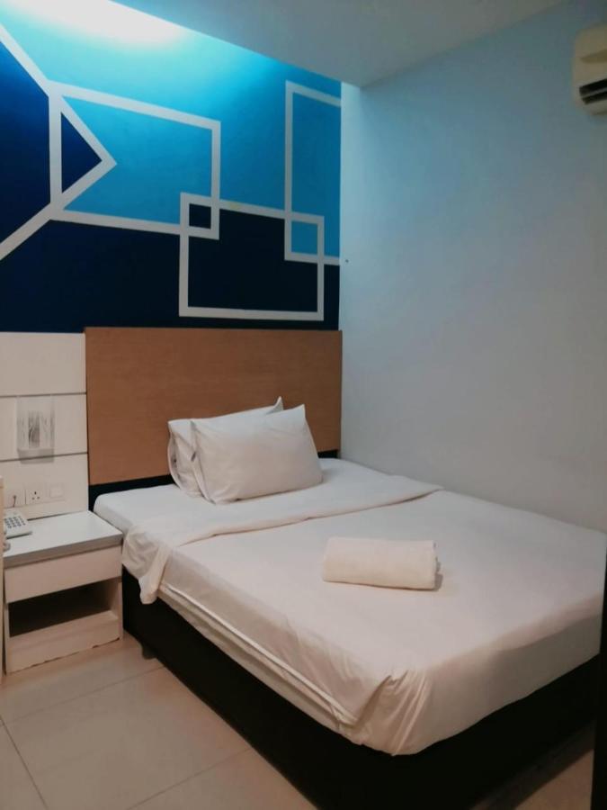 Bangi Business Hotel Kampong Sungai Ramal Dalam Exterior photo