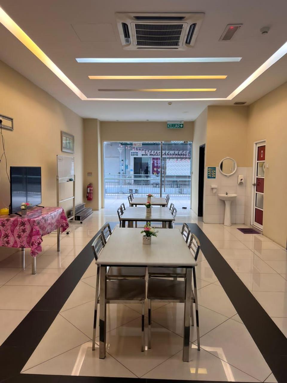 Bangi Business Hotel Kampong Sungai Ramal Dalam Exterior photo