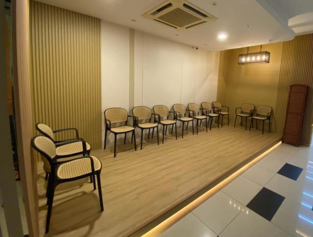 Bangi Business Hotel Kampong Sungai Ramal Dalam Exterior photo