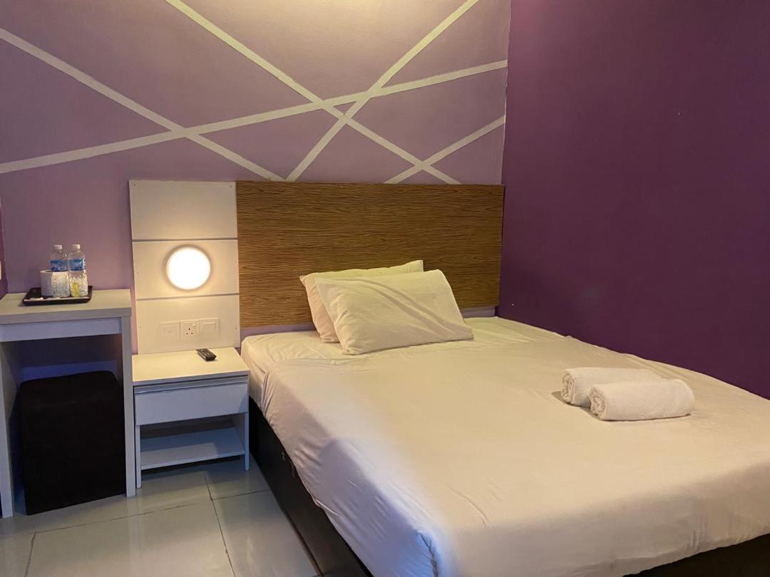 Bangi Business Hotel Kampong Sungai Ramal Dalam Exterior photo